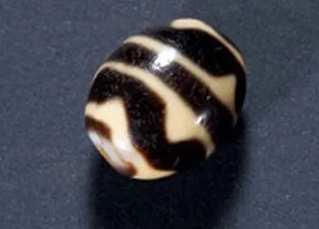 Appreciation of Dzi beads sold at auction