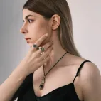 Tibetan-Style Ring for Women - Gold-Plated on Both Sides, Dzi Bead & Diamond Inlaid, Protective Meaning Elegant Jewelry