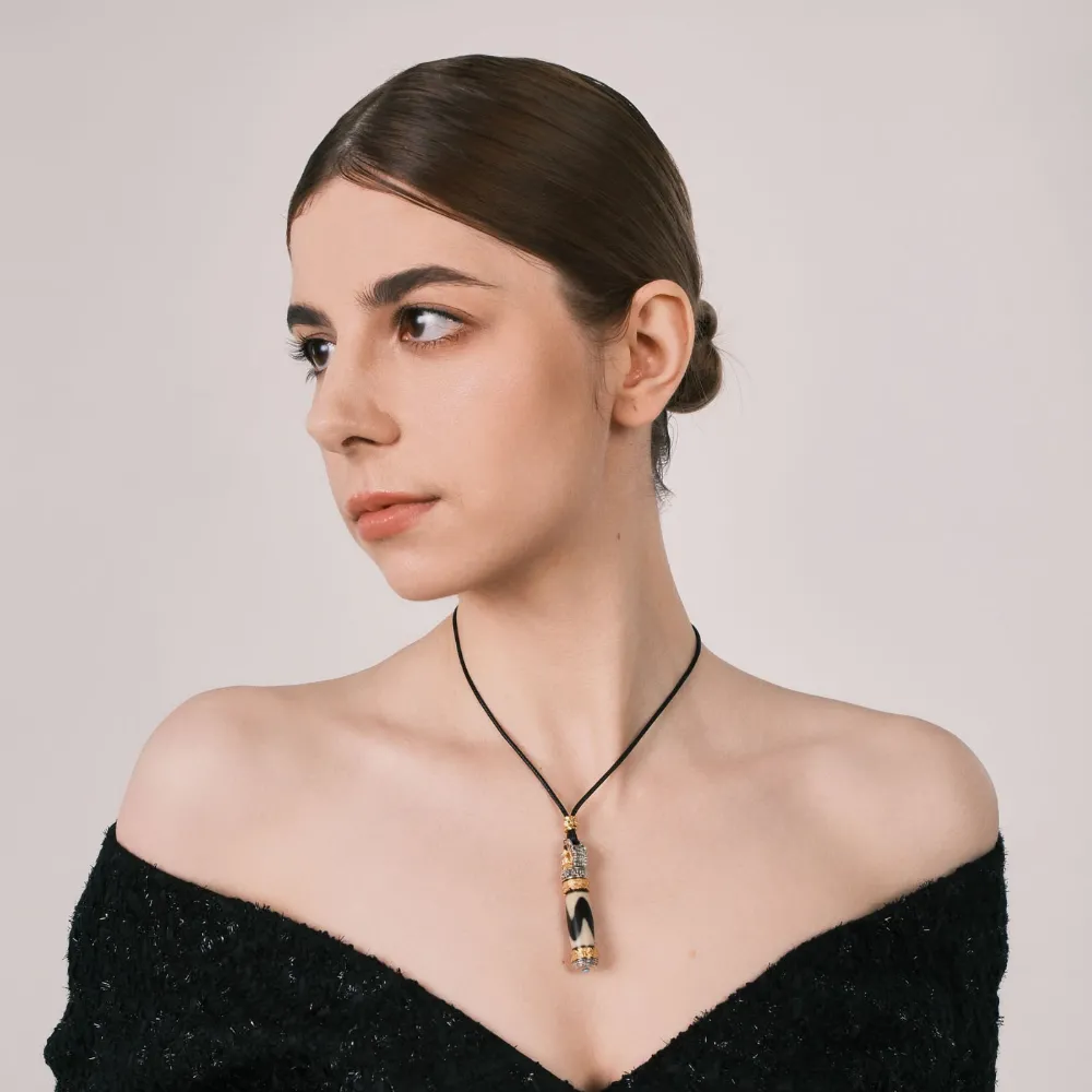 Dual Guardian Relief Pendant with Tiger Tooth Totem & Diamonds - Protective Energy Field, Tibetan-Style Light Luxury Amulet