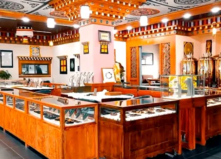 The Golden Valley Cultural Center, hosted by Tongren Yuzong Hotel, was grandly held from November 11th to 21st, 2014.