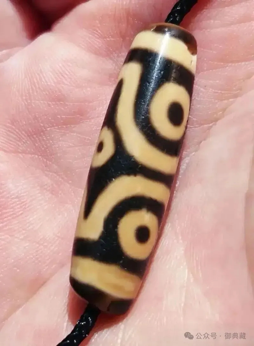 A thousand-year-old dzi bead has surfaced! The wealth secrets behind its record-breaking price of 108 million yuan at a Hong Kong and Macau auction.