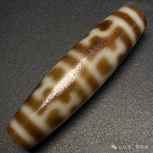 A thousand-year-old dzi bead has surfaced! The wealth secrets behind its record-breaking price of 108 million yuan at a Hong Kong and Macau auction.